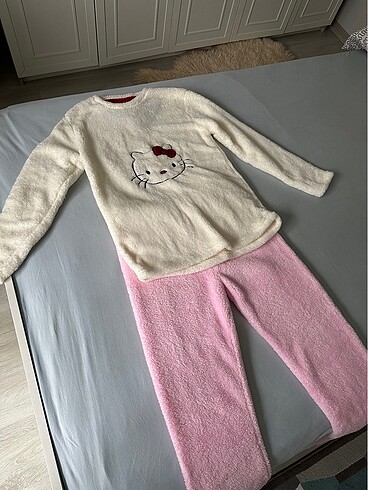 Yumuşacık Polar Pijama Takımı