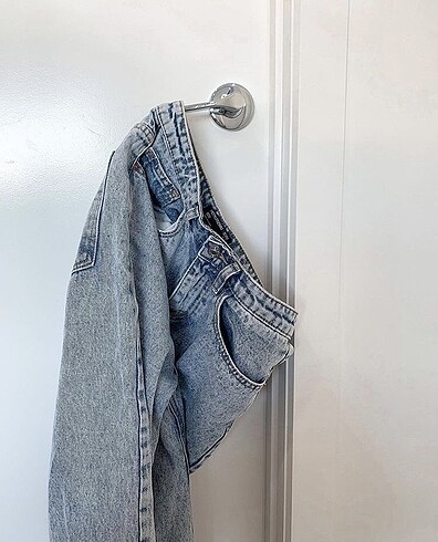 mom jean
