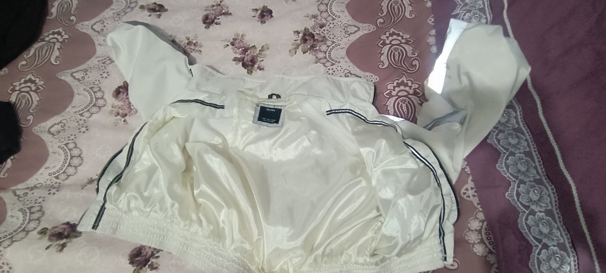 Kadın Beyaz Kapüşonlu Mini Ceket - Görsel 5