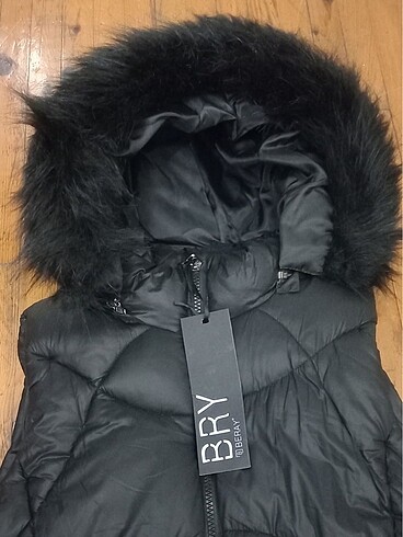 Zara Bayan kolsuz mont
