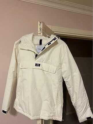 Pull and bear kanguru mont