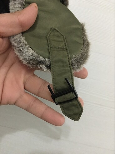 Benetton Pilot Şapka kulaklıklı