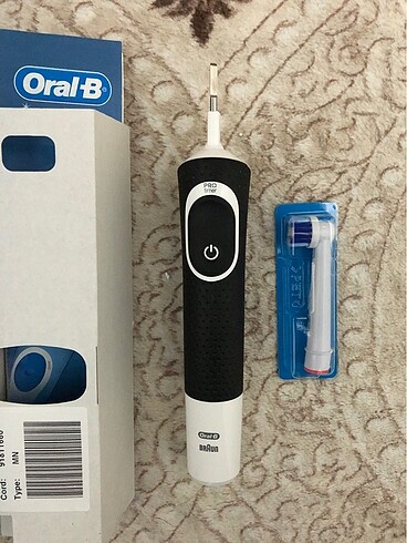 Beden Oral -B şarjlı diş makinası ve 1adet fırça hediyeli