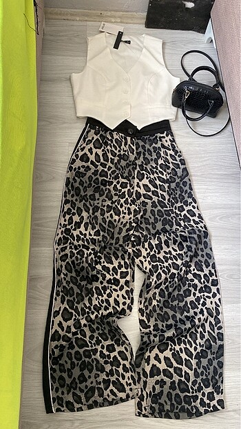 Leopar kumaş pantolon