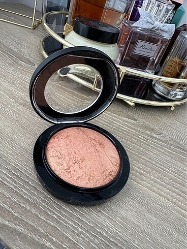 MAC Mac Cheeky Bronze
