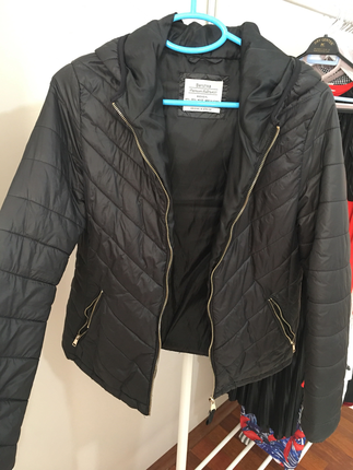 Bershka mont