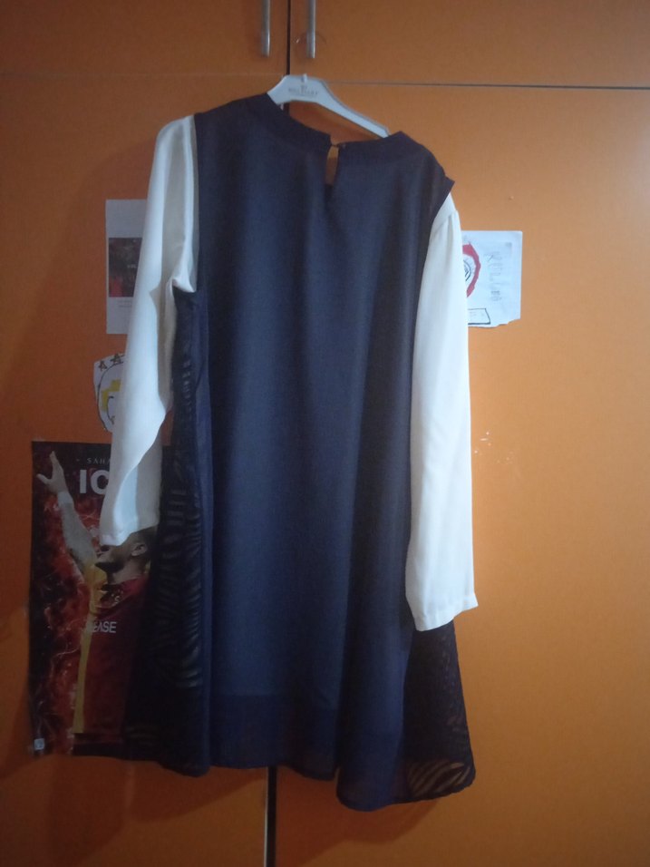 Zincir Detaylı V Yaka Uzun Abiye tunik - Görsel 2