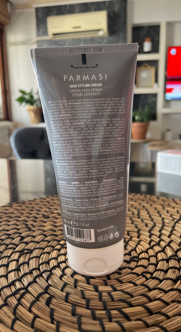 Farmasi Saç Düzleştirici ve Hafif Dalga Kremi - Görsel 2