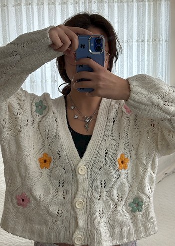 Nakışlı Beyaz Örgü Bohem Hırka - Görsel 4