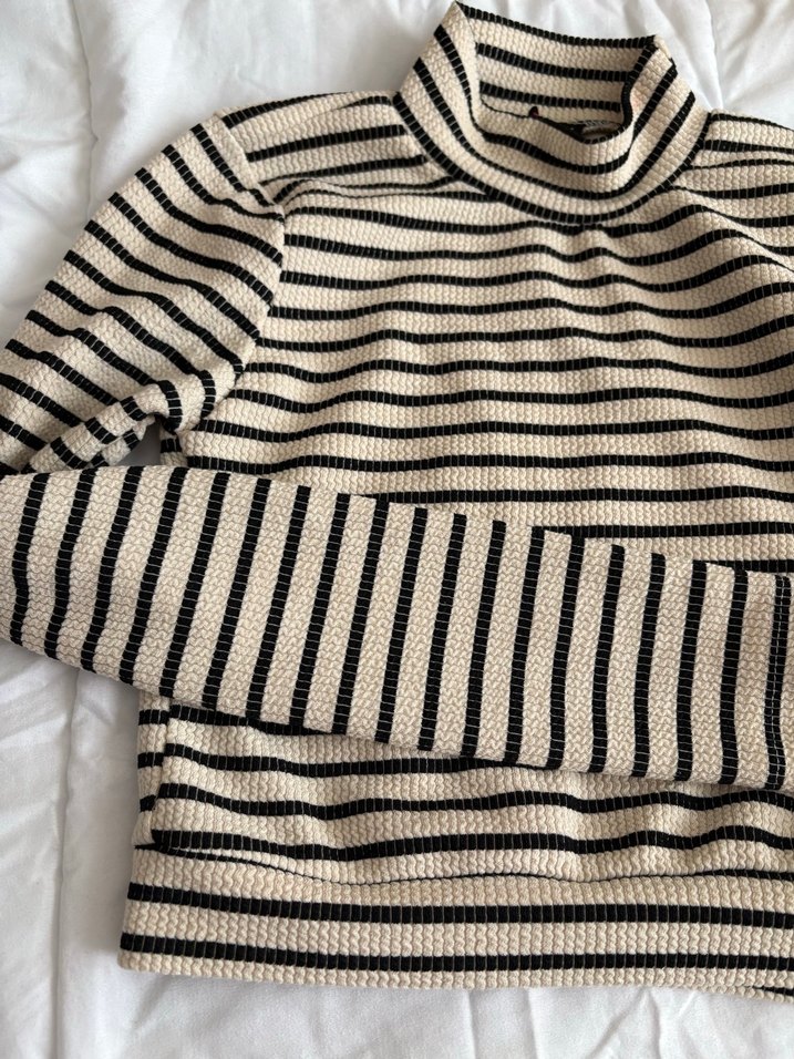 Bej Gri Çizgili Boğazlı Kadın bluz - Görsel 5