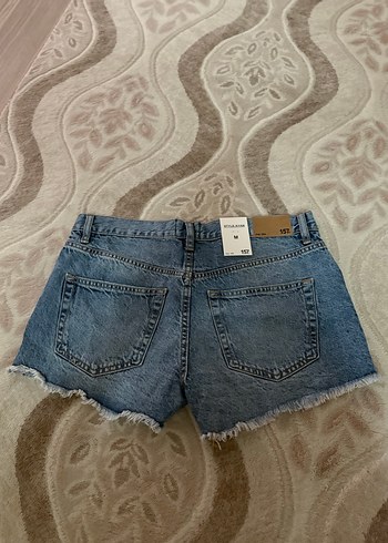 Kadın Mavi Yırtık Denim Şort - Görsel 6