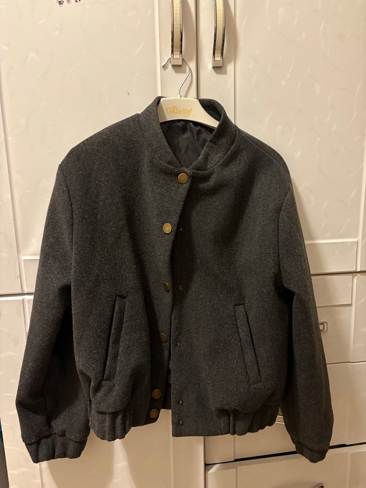 Düğmeli Gri Kadın Ceket - Görsel 3