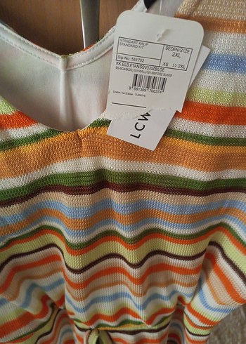 V Yaka Çok Renkli ELBİSE 2 XL LC WAİKİKİ SIFIR ETİKETLİ - Görsel 2