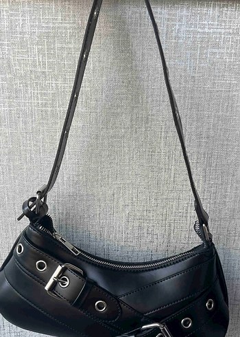Tokalı Siyah Gotik Deri Kadın Çantası - Görsel 4