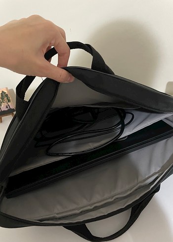 Siyah Laptop Çantası Preo - Görsel 3