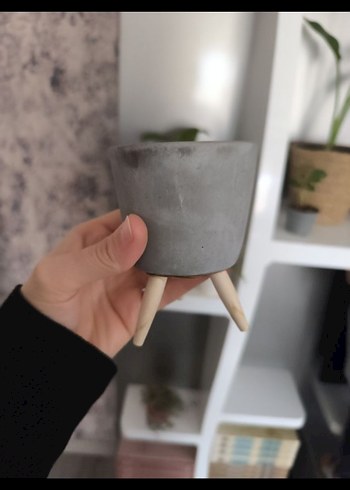 Gri ayaklı saksı - Görsel 3