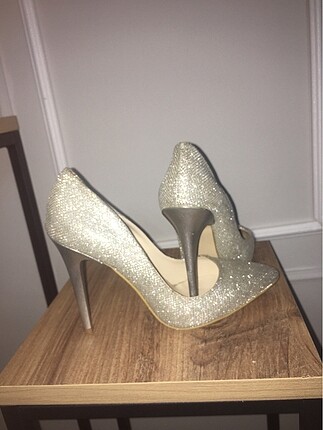 36 Beden Gri simli stiletto