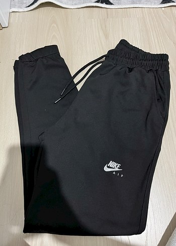 Nike Siyah Esofman Alti Rahat Ve Sik