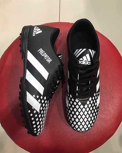 Adidas halı saha