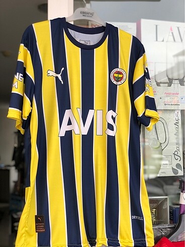 Fenerbahçe çubuklu forma