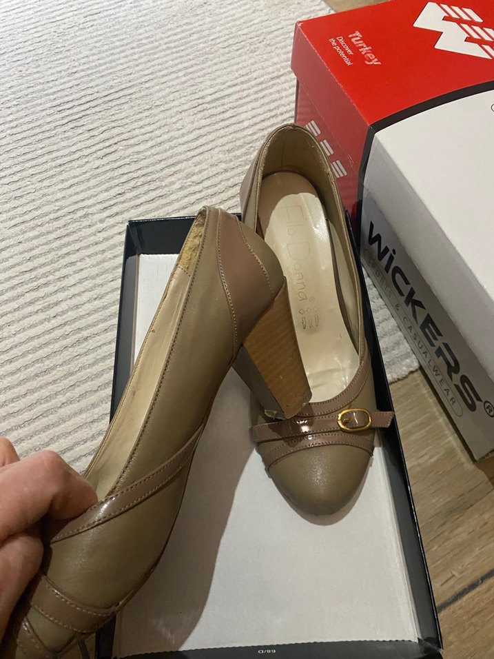 Parlak Siyah Rugan Stiletto Topuklu Kadın Ayakkabı - Görsel 5