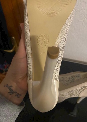 Özel günleriniz için 1kez kullanılmış kalitelimarka ayakkabılar - Görsel 6