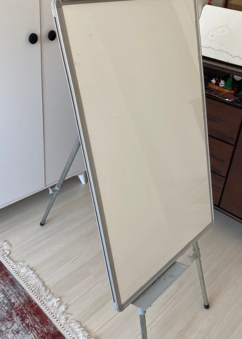 Diğer Ayarlanabilir Ayaklı Beyaz Yazı Tahtası