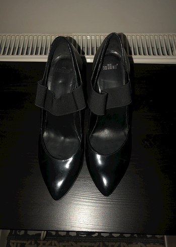 Siyah Tokalı İnce Topuklu Kadın Ayakkabı - Görsel 9