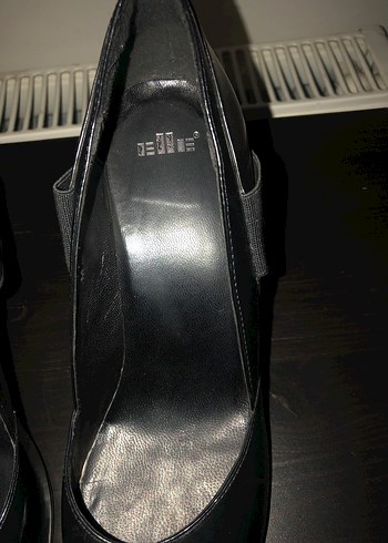 Siyah Tokalı İnce Topuklu Kadın Ayakkabı - Görsel 5