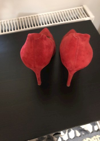 Kırmızı Süet Stiletto Topuklu Kadın Ayakkabı - Görsel 4