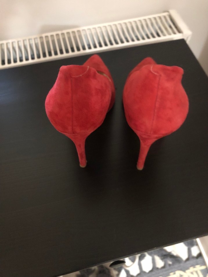 Kırmızı Süet Stiletto Topuklu Kadın Ayakkabı - Görsel 4