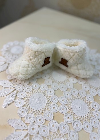 Beyaz Kürklü Kız Çocuk Ev Terliği - Görsel 2