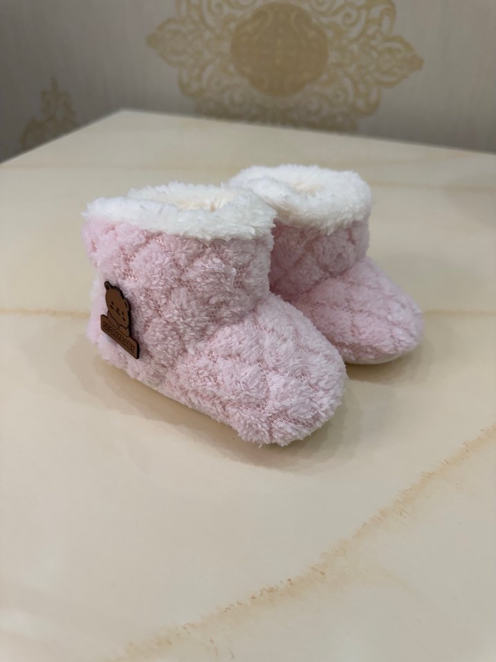 Kız Çocuk Pembe Örgü Sıcak Ev Terliği - Görsel 3