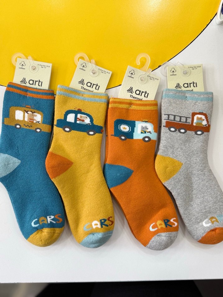 Çocuklar için Çok Renkli Baskılı Çorap - Görsel 2