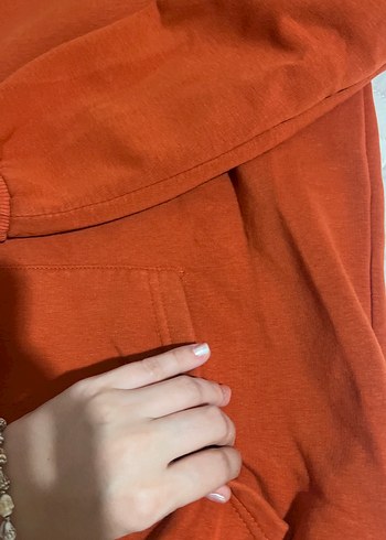 Kırmızı Kapüşonlu Basic Sweatshirt