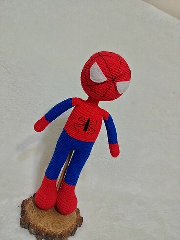  Örümcek adam amigurumi