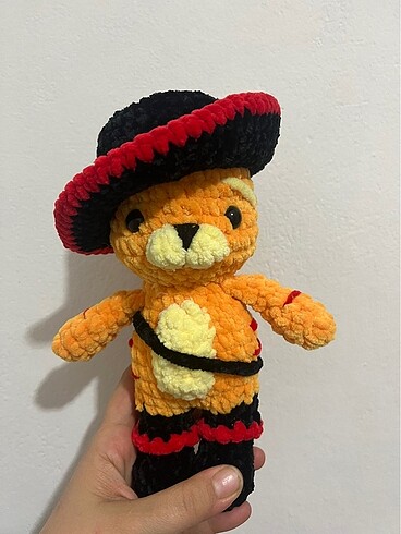  Beden Shrek çizmeli kedi amigurumi