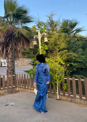 Parlak Mavi Drapeli Uzun Abiye Elbise - Görsel 5