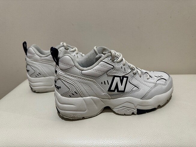 New Balance spor ayakkabı 608