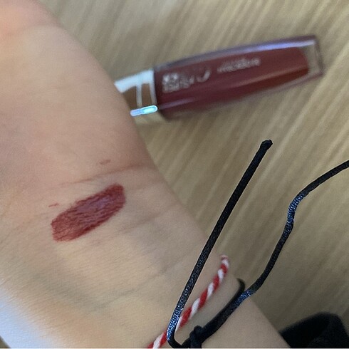 Deborah Milano deborah viral lip gloss