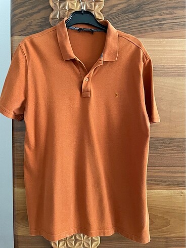Polo yaka tişört
