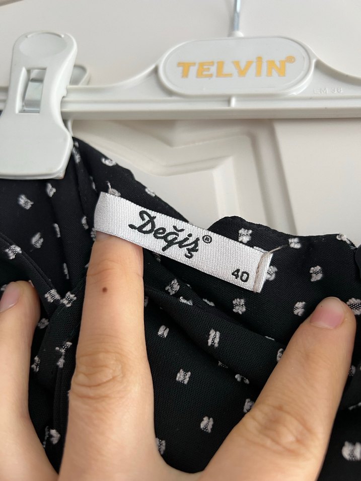 Düğmeli Siyah Puantiyeli Uzun Etek - Görsel 3