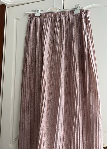 Pileli Uzun Etek - Görsel 2