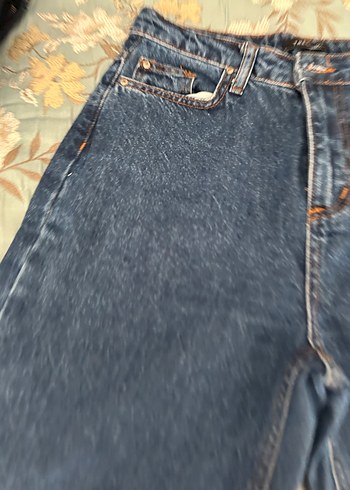 Kadın Mavi Bol Kesim Midi Kot Pantolon - Görsel 2