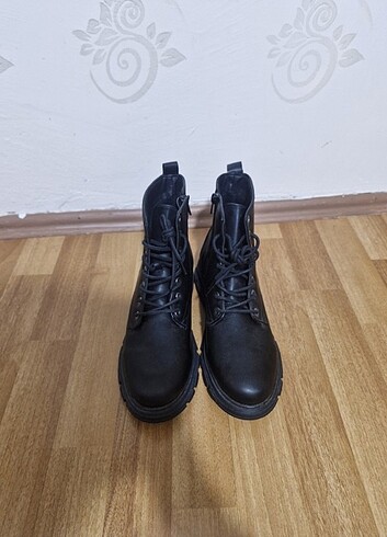 38 Beden siyah Renk Kadin bot