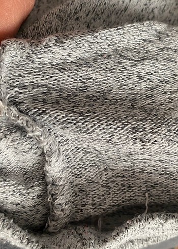 Gri V Yaka Kısa Kollu Keten Bluz - Görsel 9