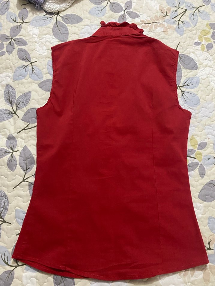 Kırmızı Fırfırlı Kolsuz Kadın Gömlek - Görsel 2