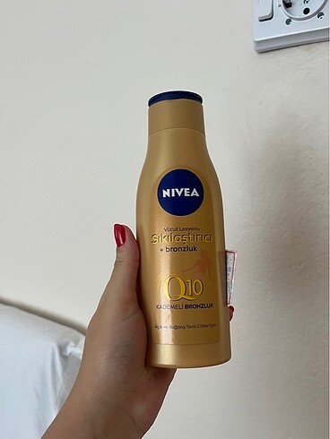Nivea Q10 sıkılaştırıcı ve Bronzlaştırıcı Krem