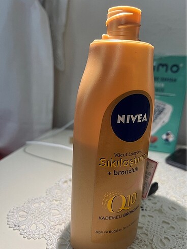 Beden Nivea Q10 sıkılaştırıcı ve Bronzlaştırıcı Krem