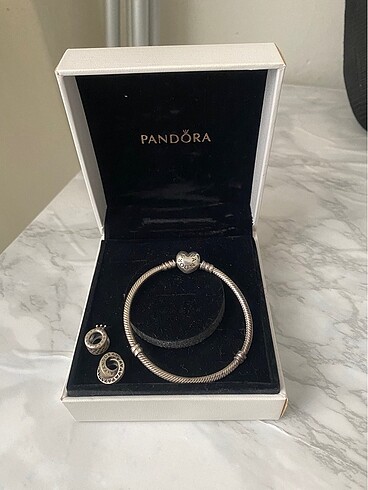 Orijinal Pandora Bileklik ve Charm